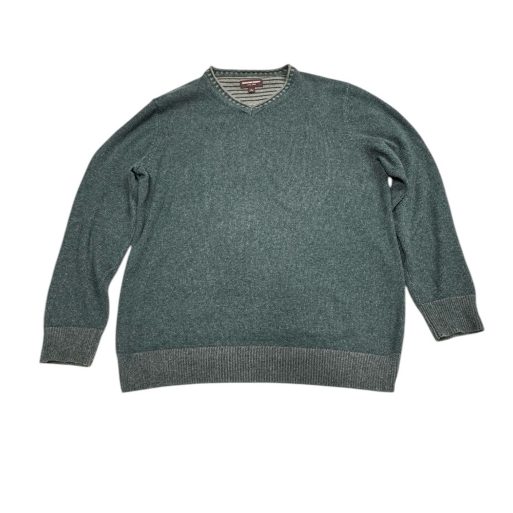 Johnston & Murphy size large long sleeve men’s sweater. Blue / green color style